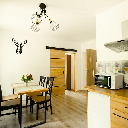 Lesniczowka W Dolinie Apartman