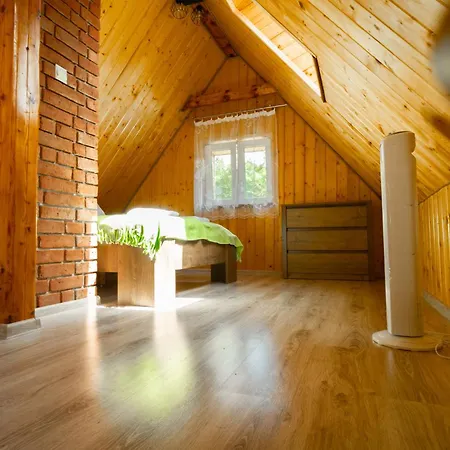 Lesniczowka W Dolinie *